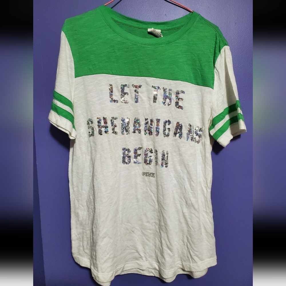 Womens Medium PINK Saint Pattys Day shirt